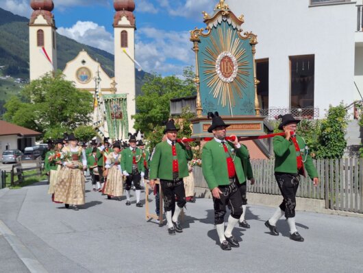 Herz-Jesu-Sonntag mit Prozession